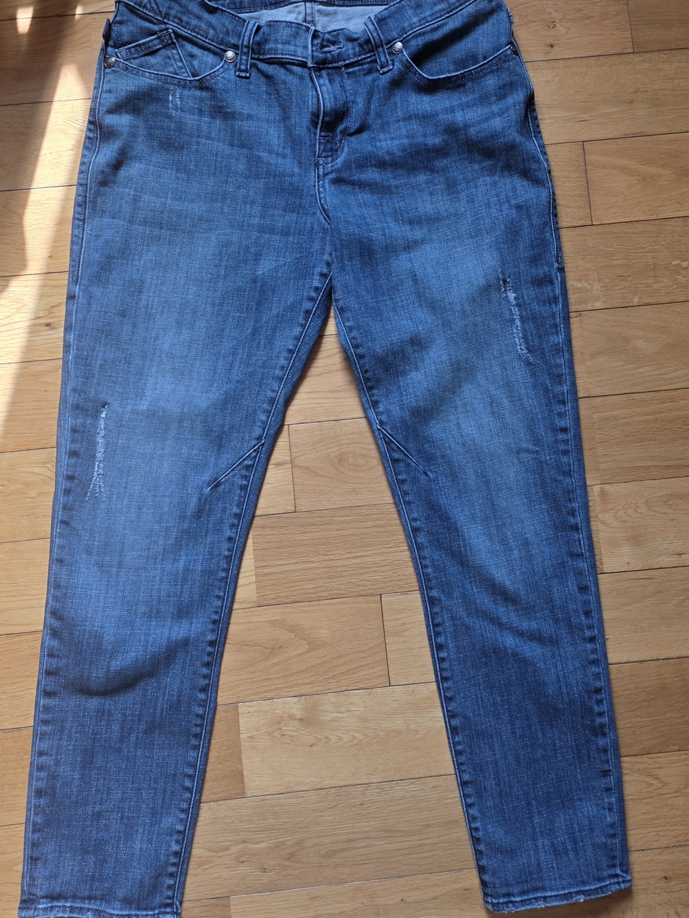 Rock & Republic Women's Dark Blue Slim Jeans Distressed